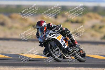 media/Nov-06-2023-Moto Forza (Mon) [[ce023d0744]]/3-Intermediate Group/Session 5 (Turn 4)/